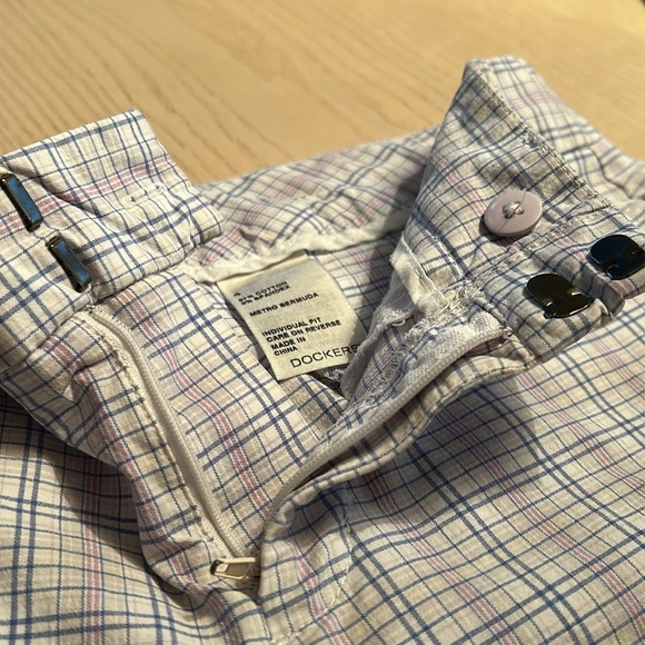 Ladies Dockers - Picture 5 of 8